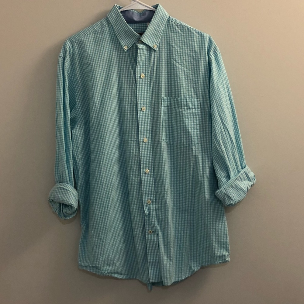 IZOD: Men’s Button Down